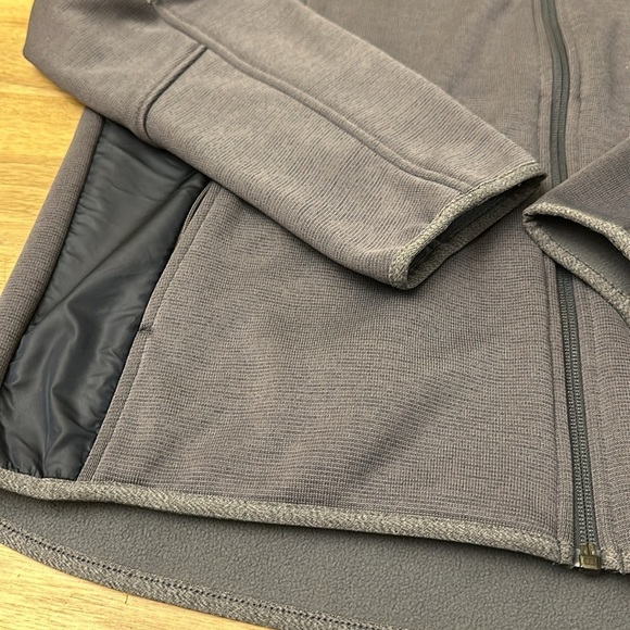 UNDER ARMOUR ⭐️  NY Jets hooded zip up - Picture 2 of 8